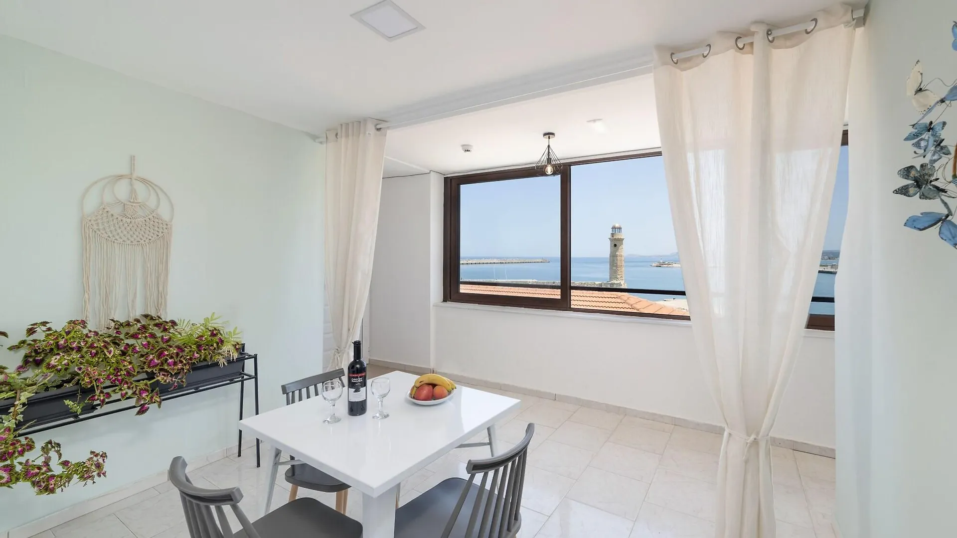 Faros Rooms 罗希姆诺
