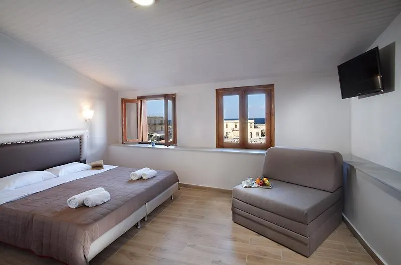 Faros Rooms Rethymno  Bed & Breakfast