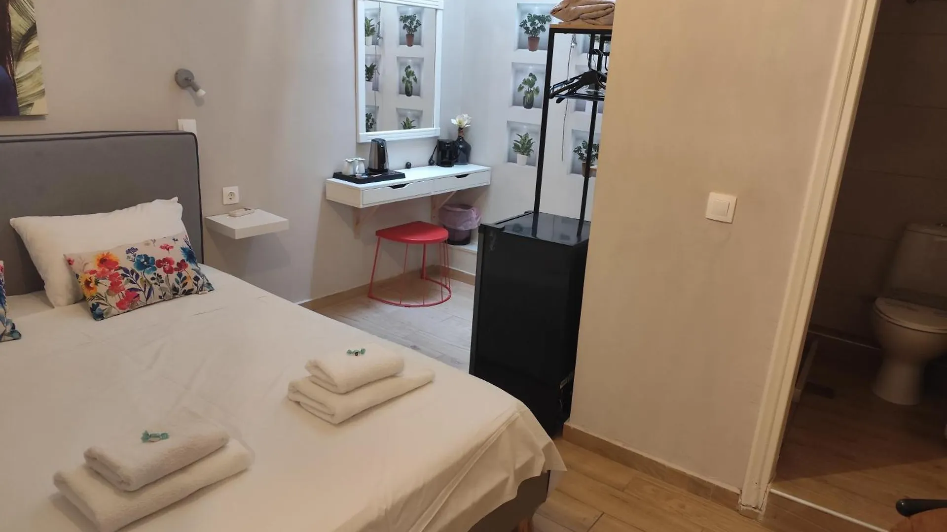*** Bed & Breakfast Faros Rooms Rethymno  Greece