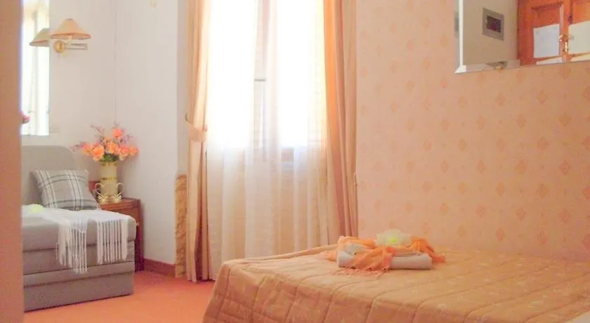 Faros Rooms Rethymno  Bed & Breakfast